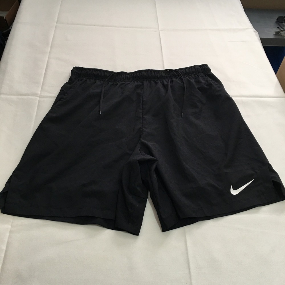 Nike Mens Dri-FIT Woven Training Shorts Size 2XL Black Athletic